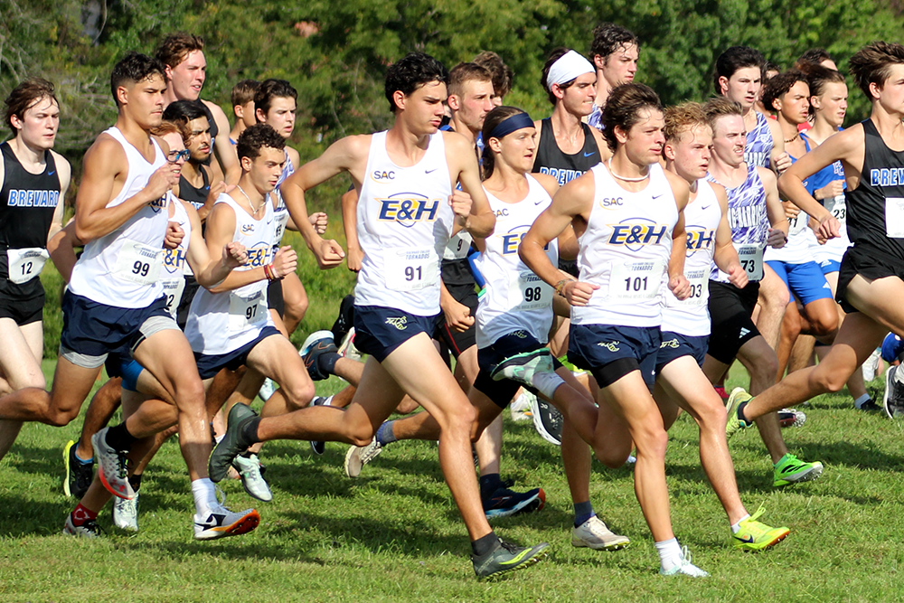 Emory & Henry Men's Cross Country Finishes Fourth At SAC Preview